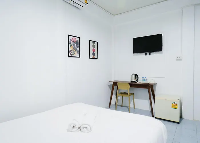Bob House Bts Ekkamai - บ็อบ เฮ้าท์ สุขุมวิท 42 Bts เอกมัย 曼谷
