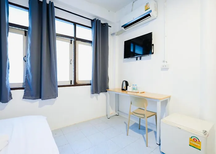 Bob House Bts Ekkamai - บ็อบ เฮ้าท์ สุขุมวิท 42 Bts เอกมัย 公寓 *