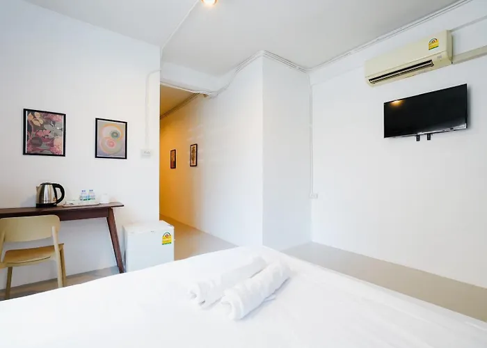 Bob House Bts Ekkamai - บ็อบ เฮ้าท์ สุขุมวิท 42 Bts เอกมัย 公寓