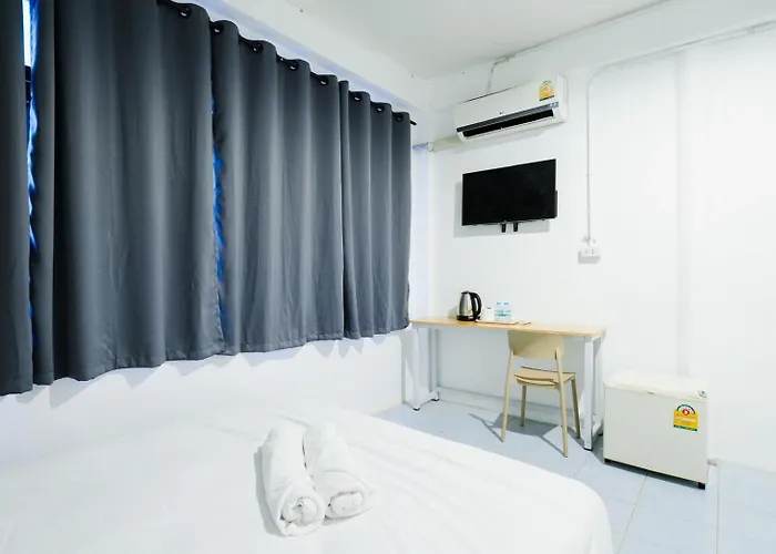 Bob House Bts Ekkamai - บ็อบ เฮ้าท์ สุขุมวิท 42 Bts เอกมัย *