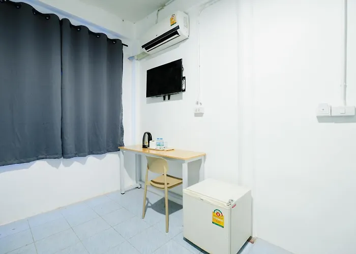 公寓 Bob House Bts Ekkamai - บ็อบ เฮ้าท์ สุขุมวิท 42 Bts เอกมัย *